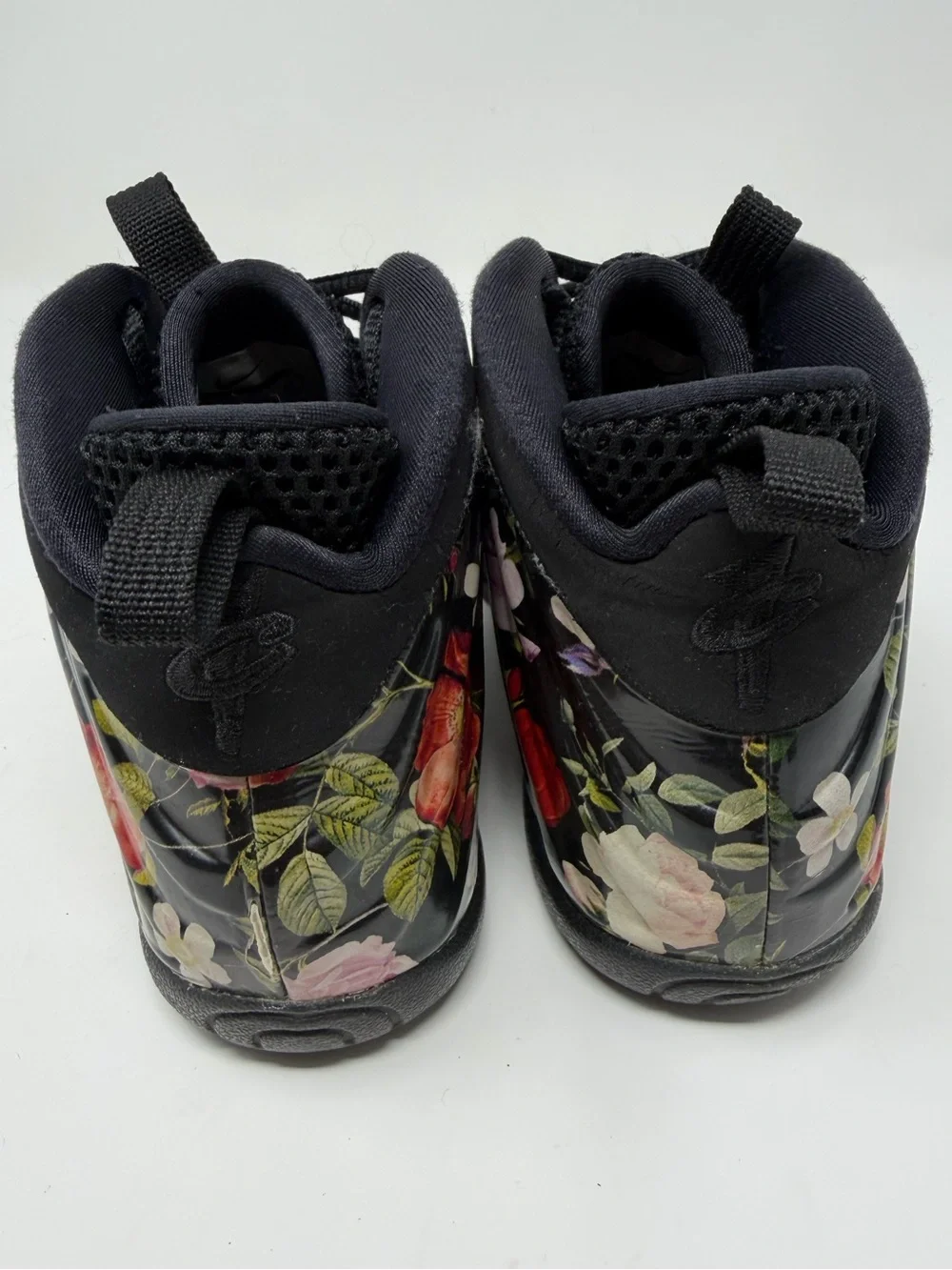 Nike Foamposite Floral Pattern Shoes w/ Black Soles size 1.5y